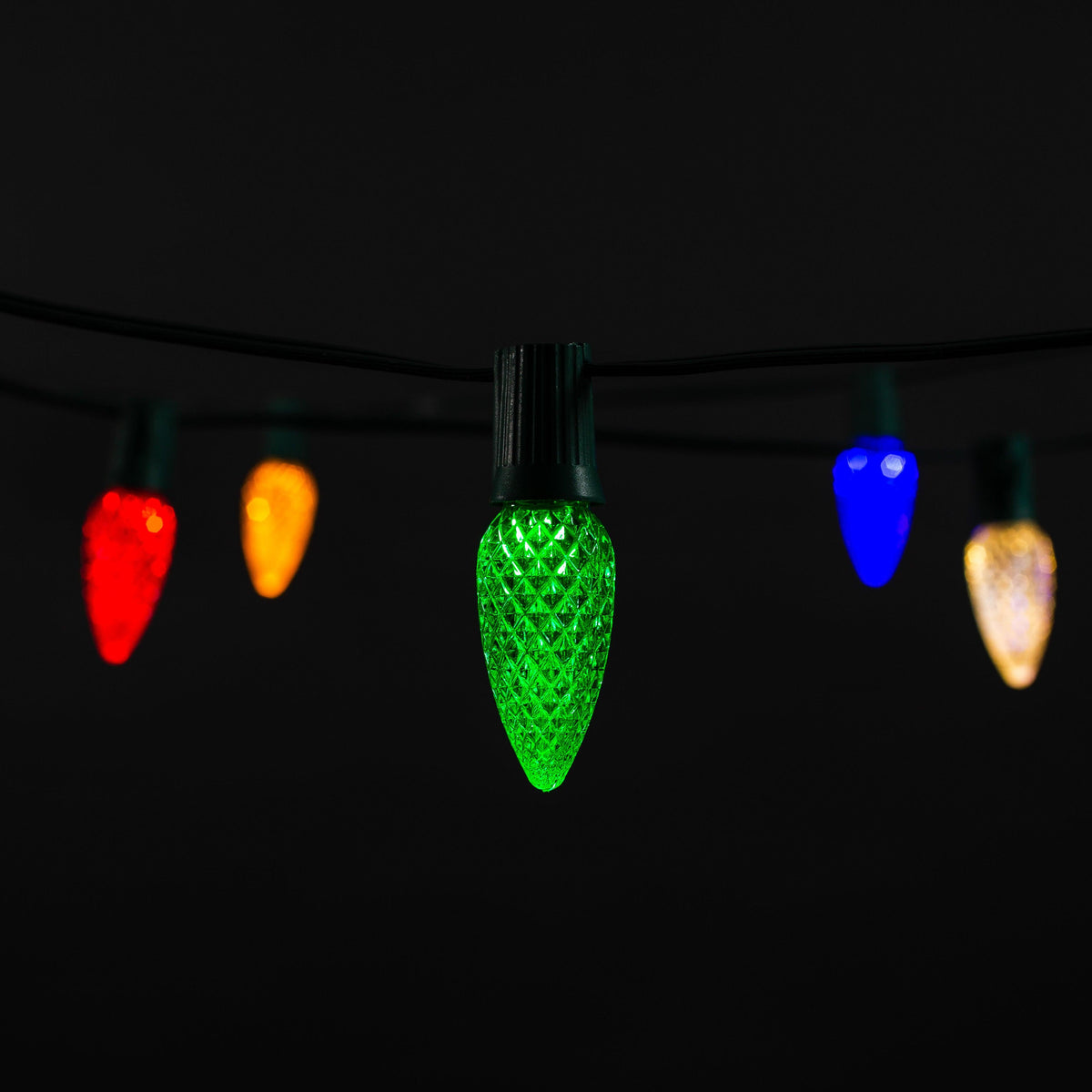 C9 LED Faceted Bulb (25 pieces) | Christmas